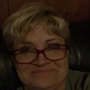 Meet your Posher, Annette